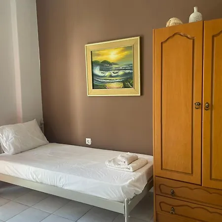 Charming In Paralia Ofriniou, 50m From The Beach, Free Parking, Wi-fi, Pet-friendly, Ac * Ofrínion